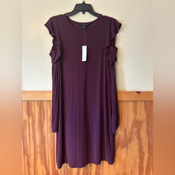 White House Black Market Dresses & Skirts - White House Black Market Cabernet Ruffle Cold Shoulder Dress